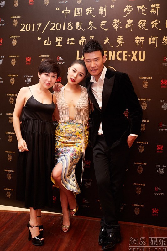肉色学生文胸:女中学生的内衣是什么样子